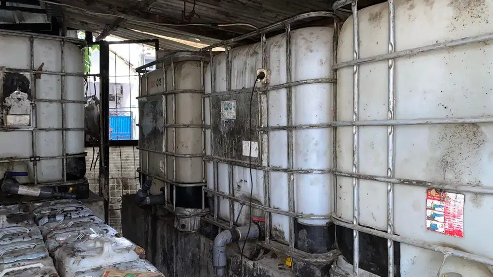 Tangki minyak IBC 1000 liter