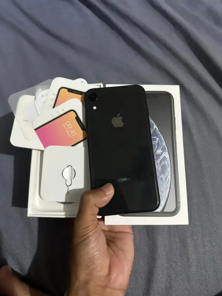 iPhone xr 64 iBox