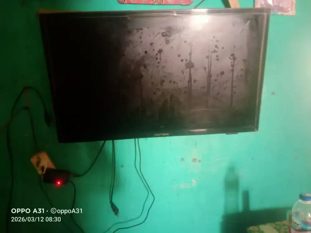 TV Polytron 21inci.