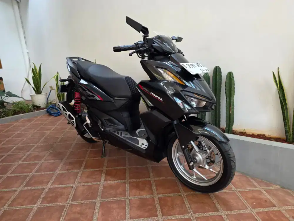 Honda vario 160 cbs 2024 bln 4 km 14rb tgn1