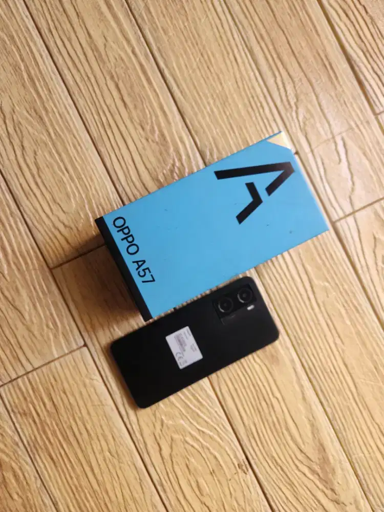 Oppo A57 Ram 4/64 GB Garansi Resmi Oppo