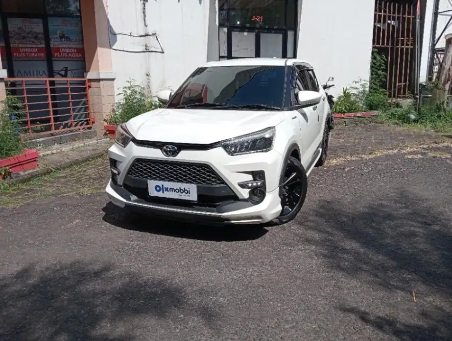 Like New - TOYOTA Raize 1.0 Turbo GR Sport One Tone A/T 2021 PUTIH