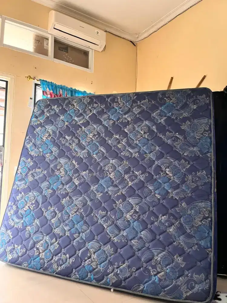 Kasur 180*200 + Dipan & kasur 160*200