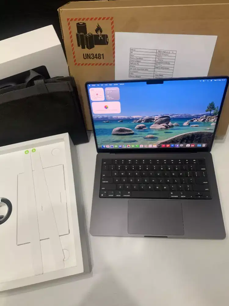 Macbook Pro M4 14inci 16/512GB Ibox garansi panjng