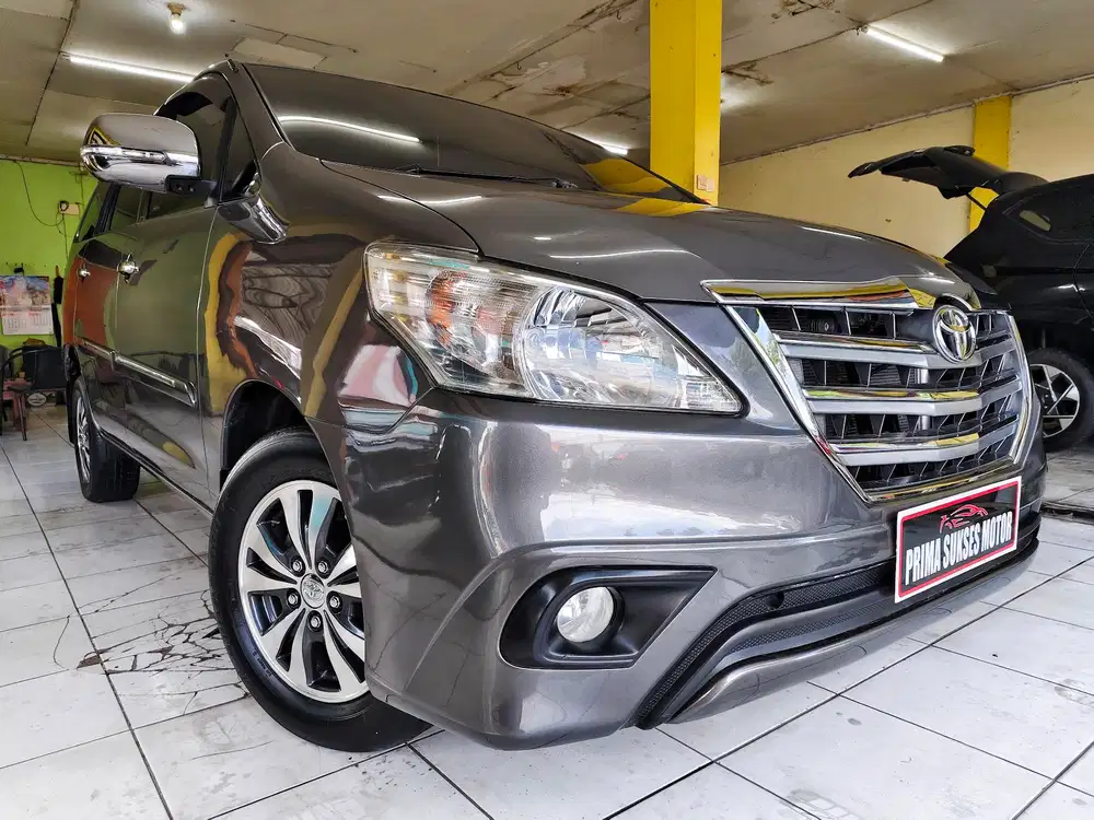 TOYOTA INNOVA G 2.5 DIESEL AT 2014 MATIC SOLAR PERFECT CONDS NO V 2015