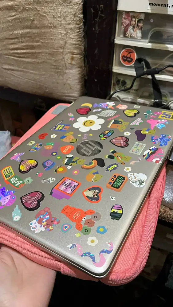 Laptop HP 14s DK1122AU DK1123AU - ATHLON GOLD 4/512GB - 14 (MINUS)