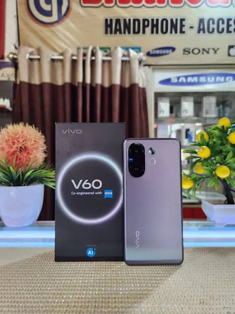 Vivo V60 5G Ram (8+8)16Gb/ 256Gb Fullset Mulus Original 100% Like New