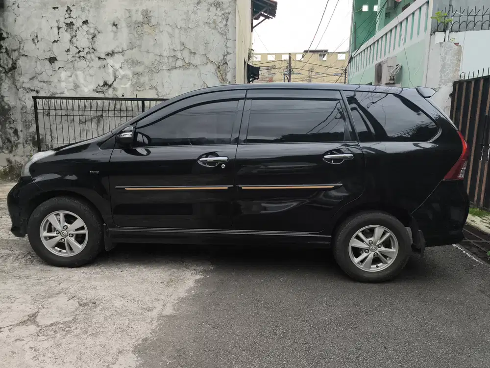 Toyota Avanza 2012 Bensin