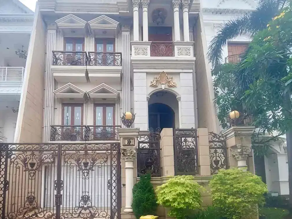 Jual Rumah Mewah 10x28m2 di BGM Kelapa Gading Anti Banjir