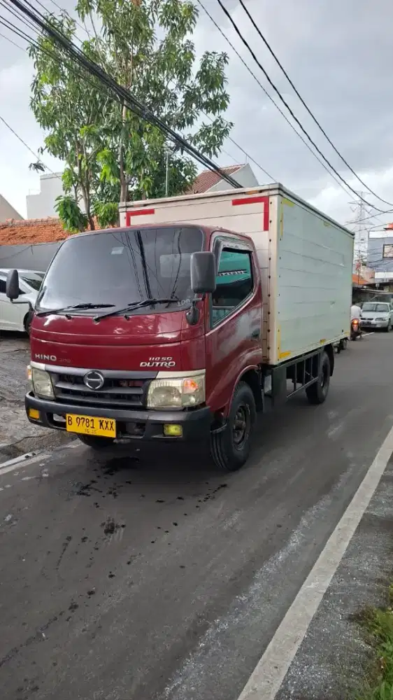 Hino Dutro 110sdl engkel long box Mulus 2015