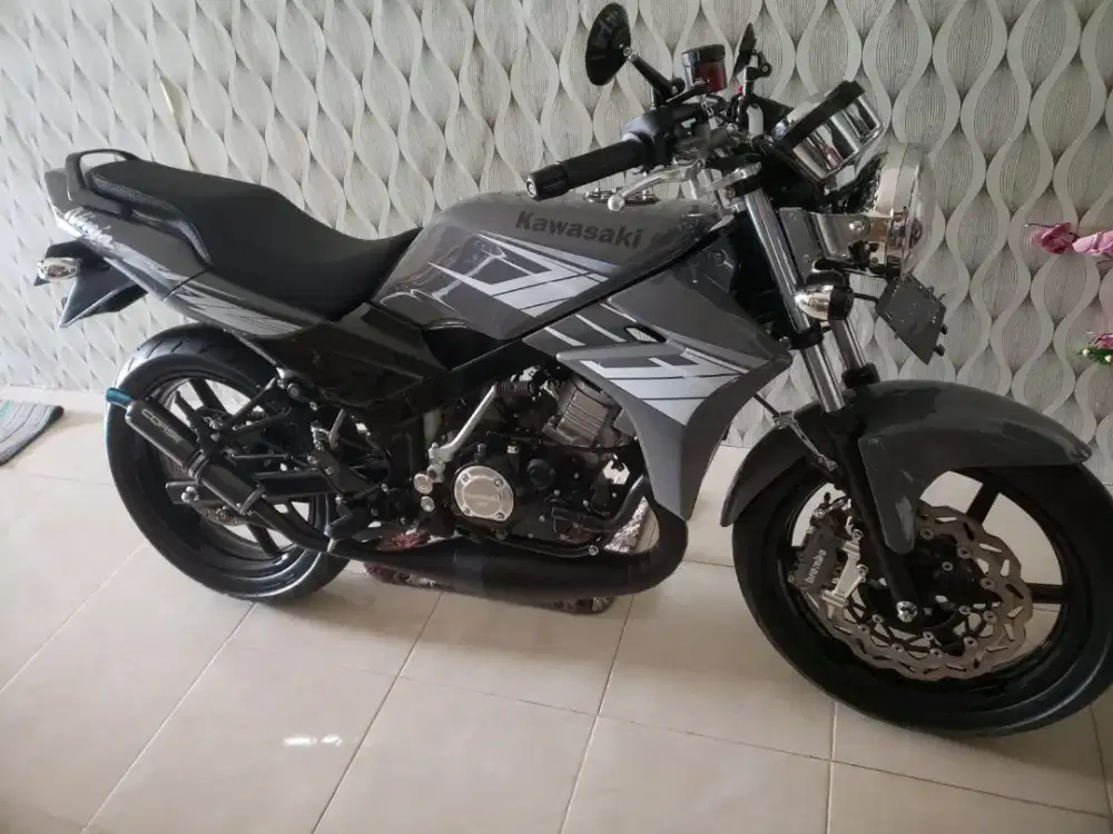 KAWASAKI NINJA KIS 2004