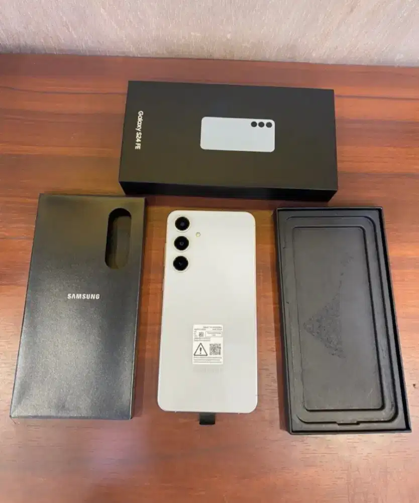 Samsung S24 FE 8/256 SEIN ON