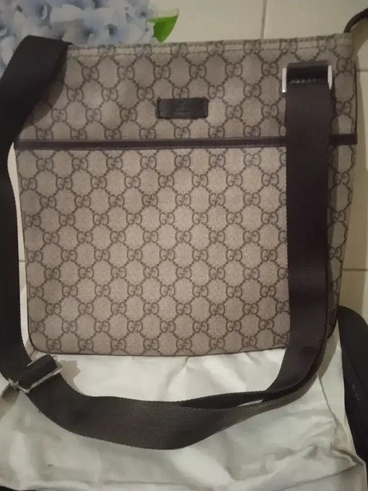 Tas slingbag gucci