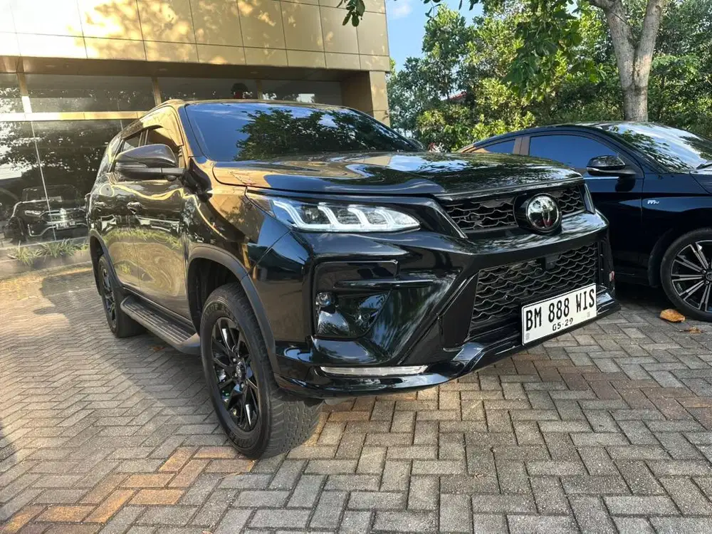 Toyota Fortuner VRZ GR sport tamp Legender km 20 Rbuan