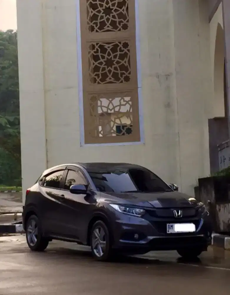 Honda HR-V facelift 2019 type s manual