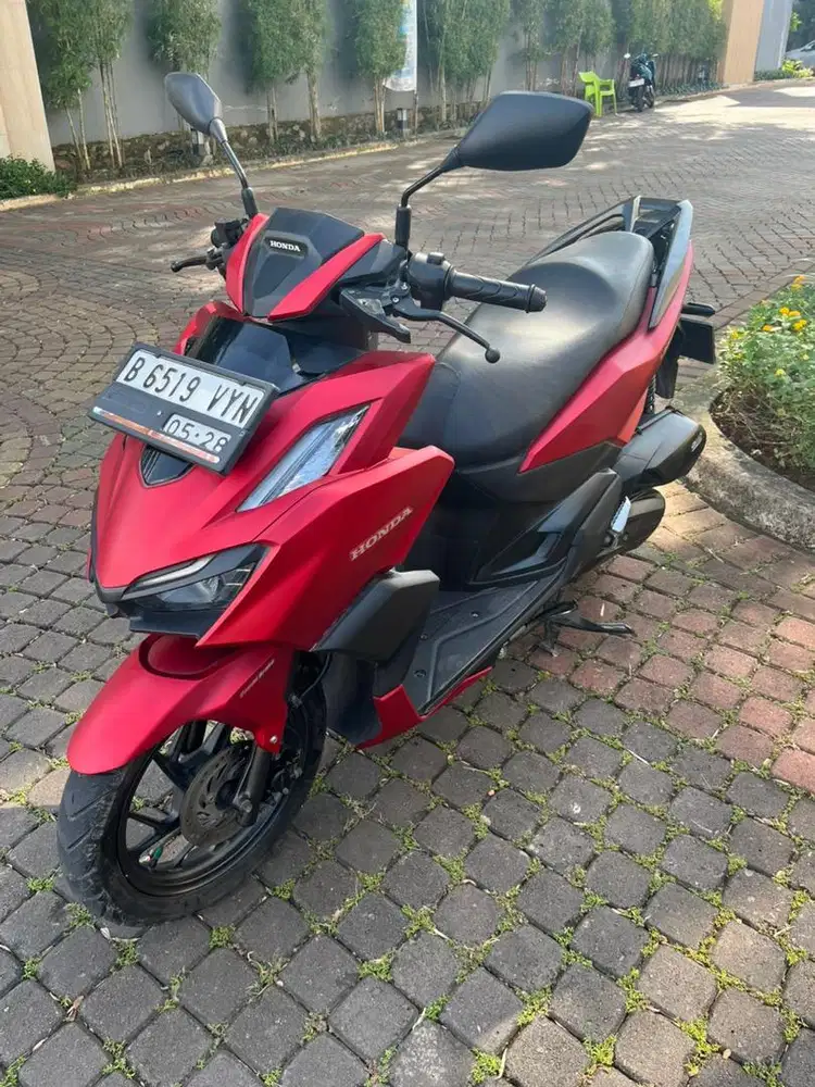 Honda Vario 160 Cbs Merah Doff