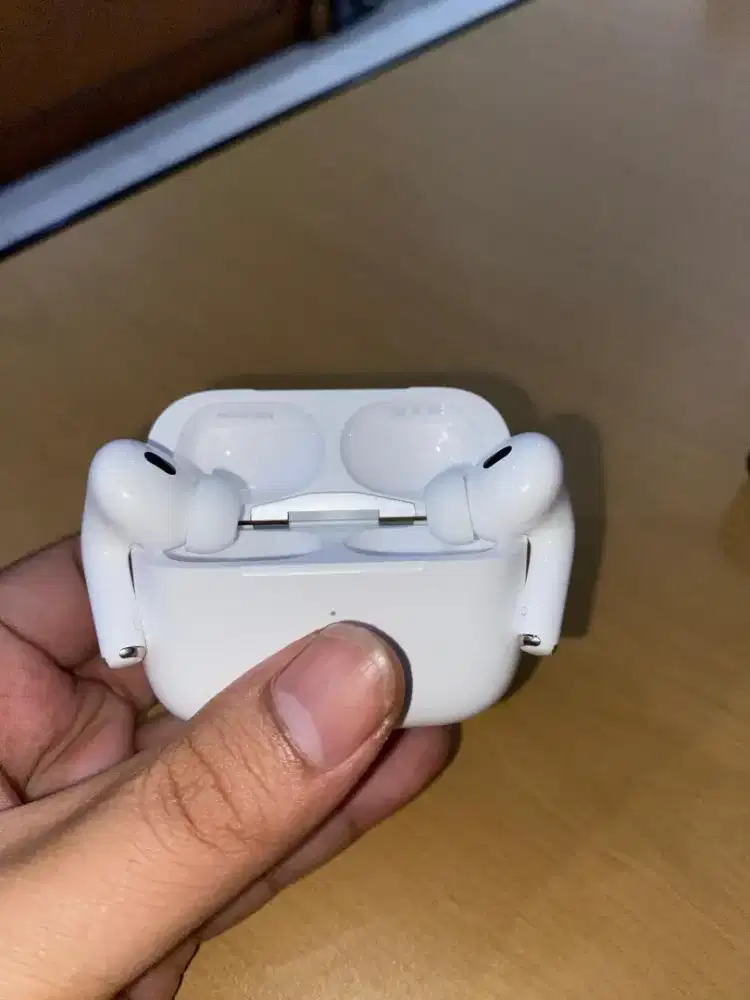 airpods pro 2nd gen USB-C ibox