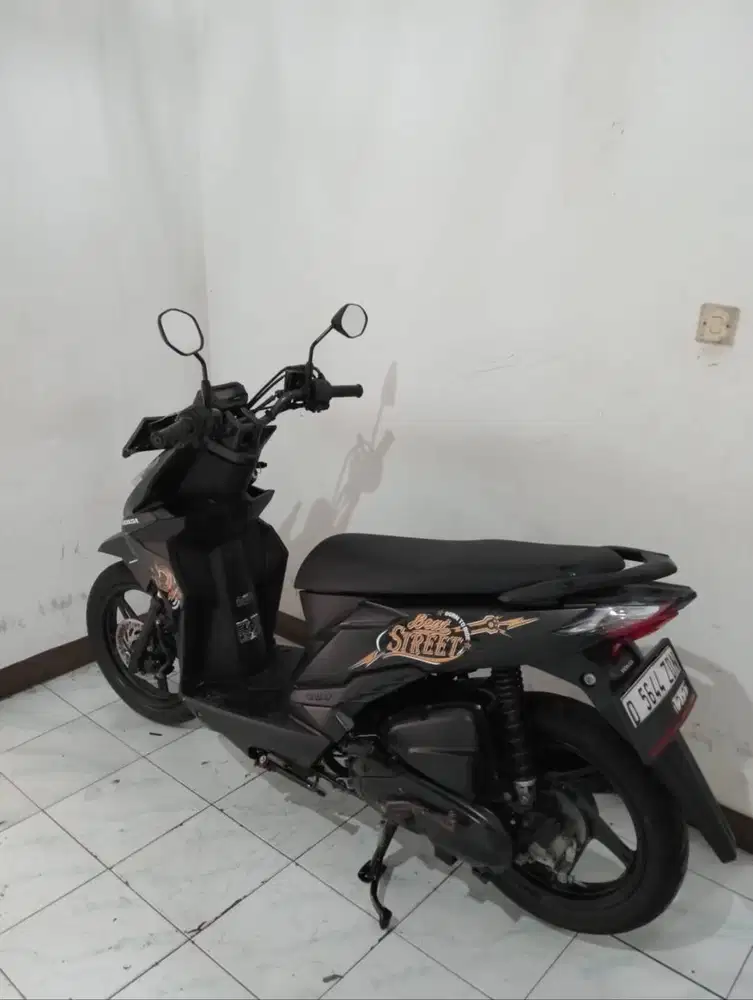 JUAL CEPAT.. Honda Beat street TAHUN 2019,Super Mulusss... FULL ORI...