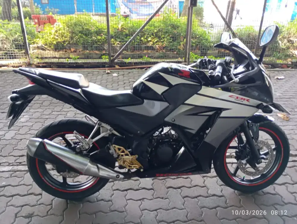Jual CBR 150cc tahun 2015