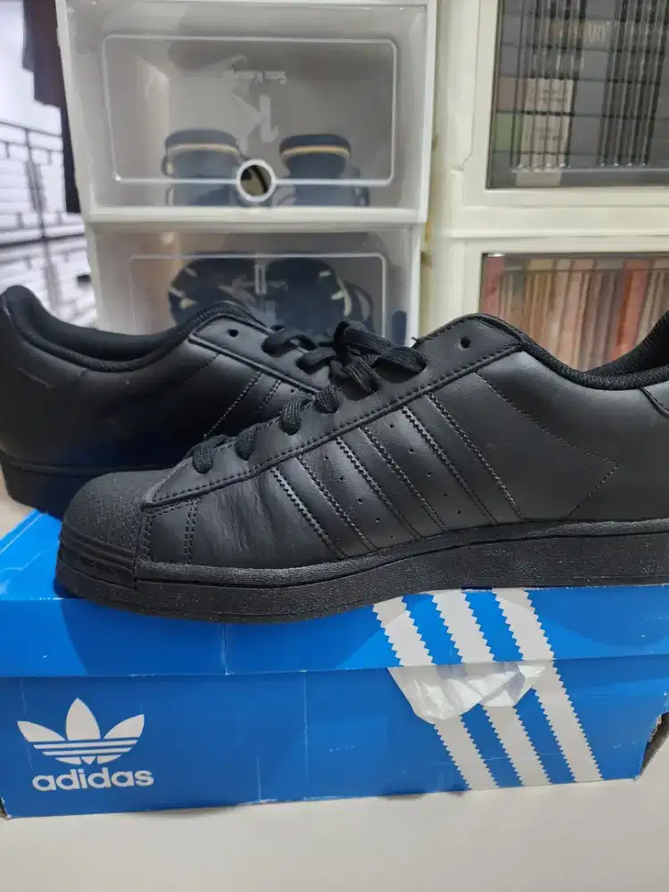 Adidas Superstar Triple Black size 46