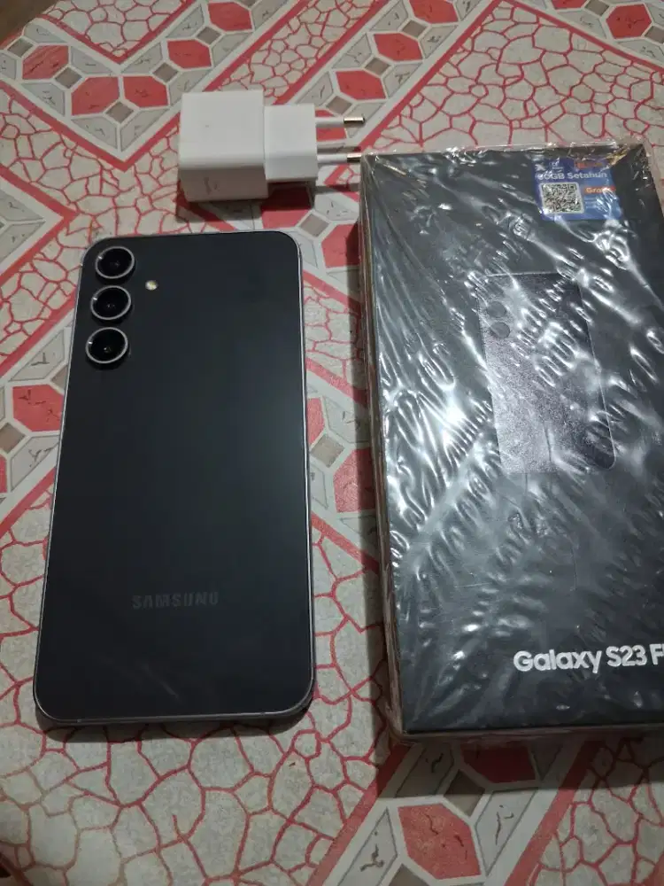 Samsung S23 FE 8/256gb sein