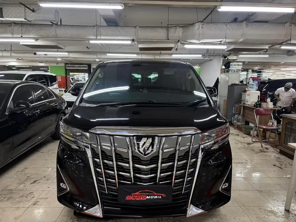Toyota Alphard X 2019
