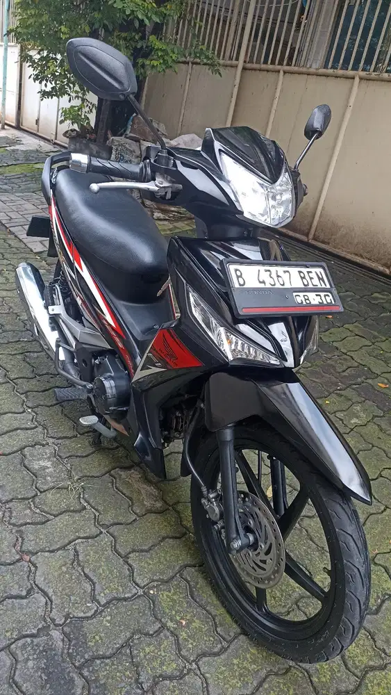 Honda Supra X 125 F1 tahun 2015.