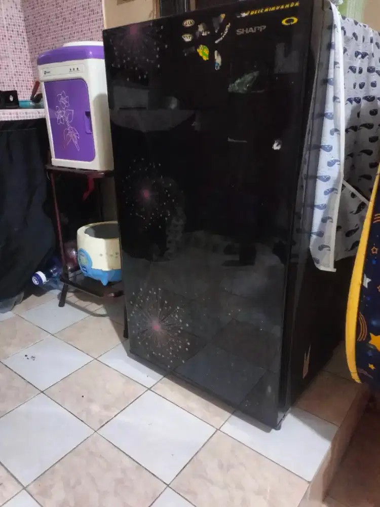 Kulkas sharp 1 pintu