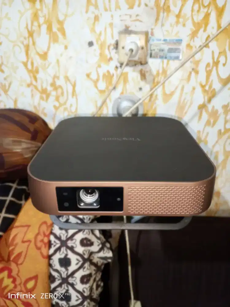 Proyektor ViewSonic M2