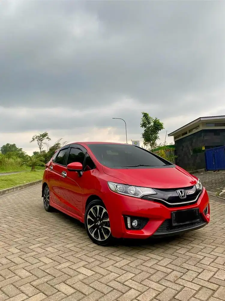 Honda Jazz RS automatic 2016 floating