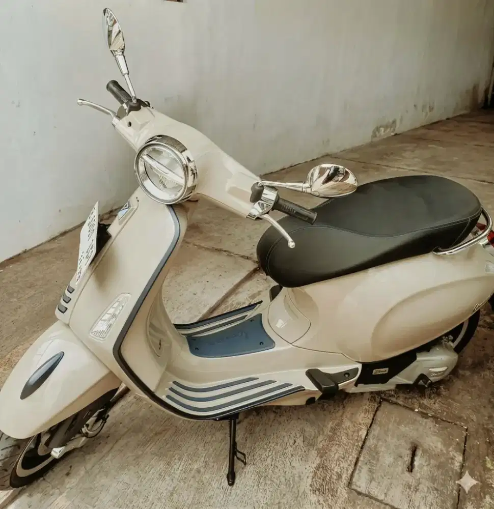 Vespa Primavera 2023 Km Rendah