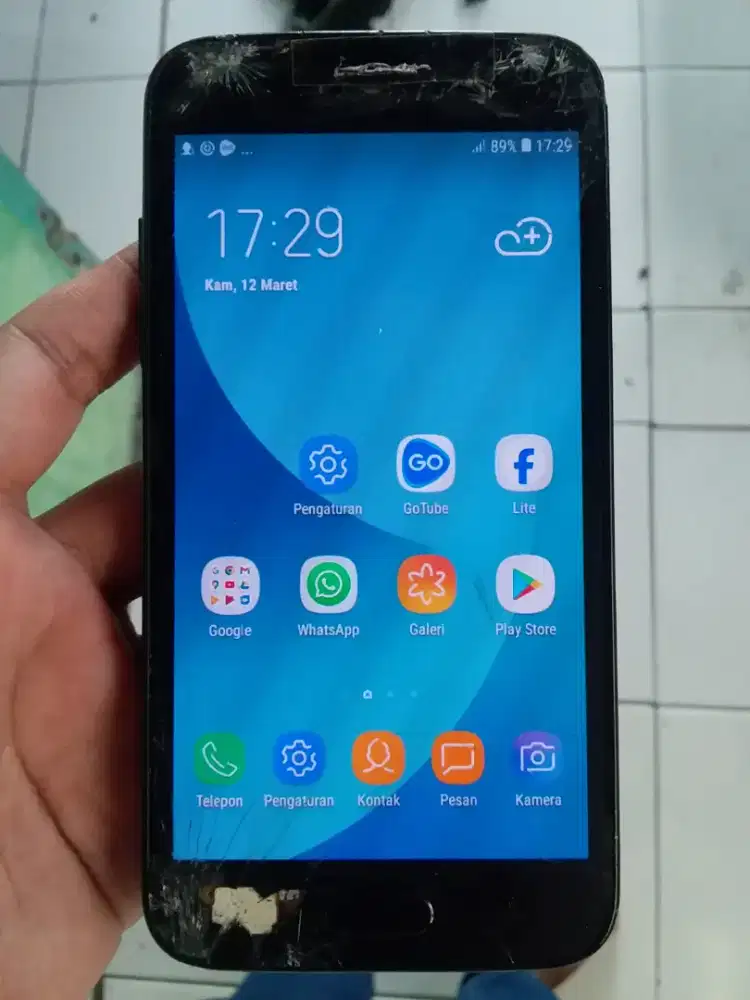 Samsung J2 pro 4G ram 1.5/16 layar 5 in retak normal