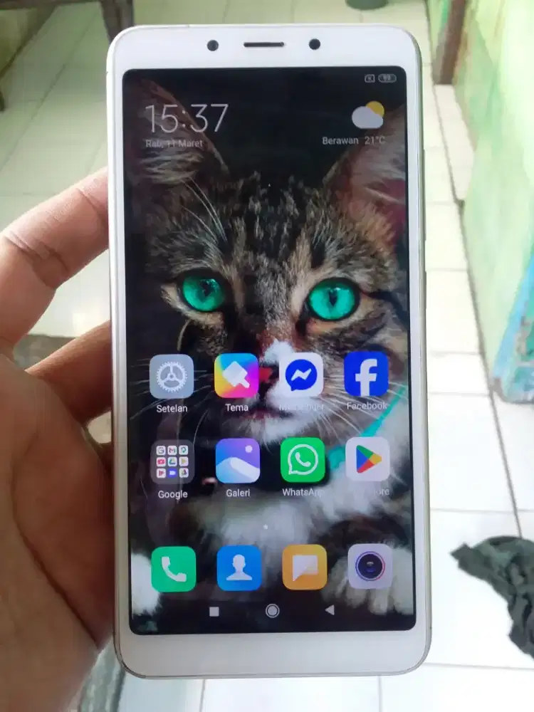 Xiaomi redmi 6a 4G 2/16 layar 5.5 inchi mulus
