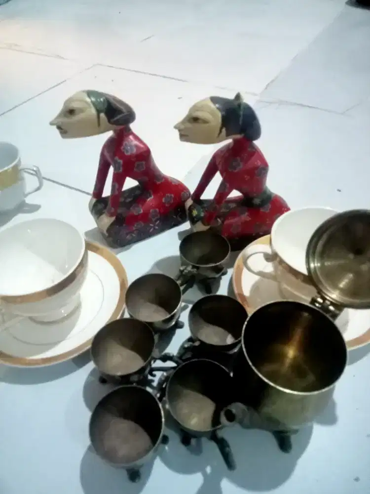 Patung dan aksesoris lainya