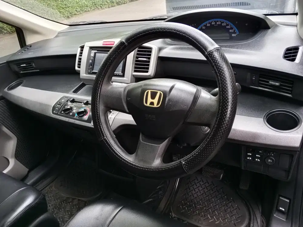 Honda Freed 2009 Bensin