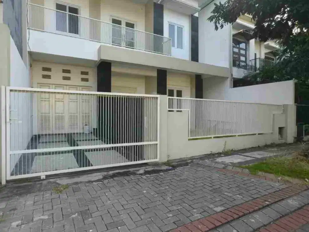 Rumah Graha Santoso Regency 2 lantai Siap Huni, Belakang STIKOM Dekat Merr Surabaya