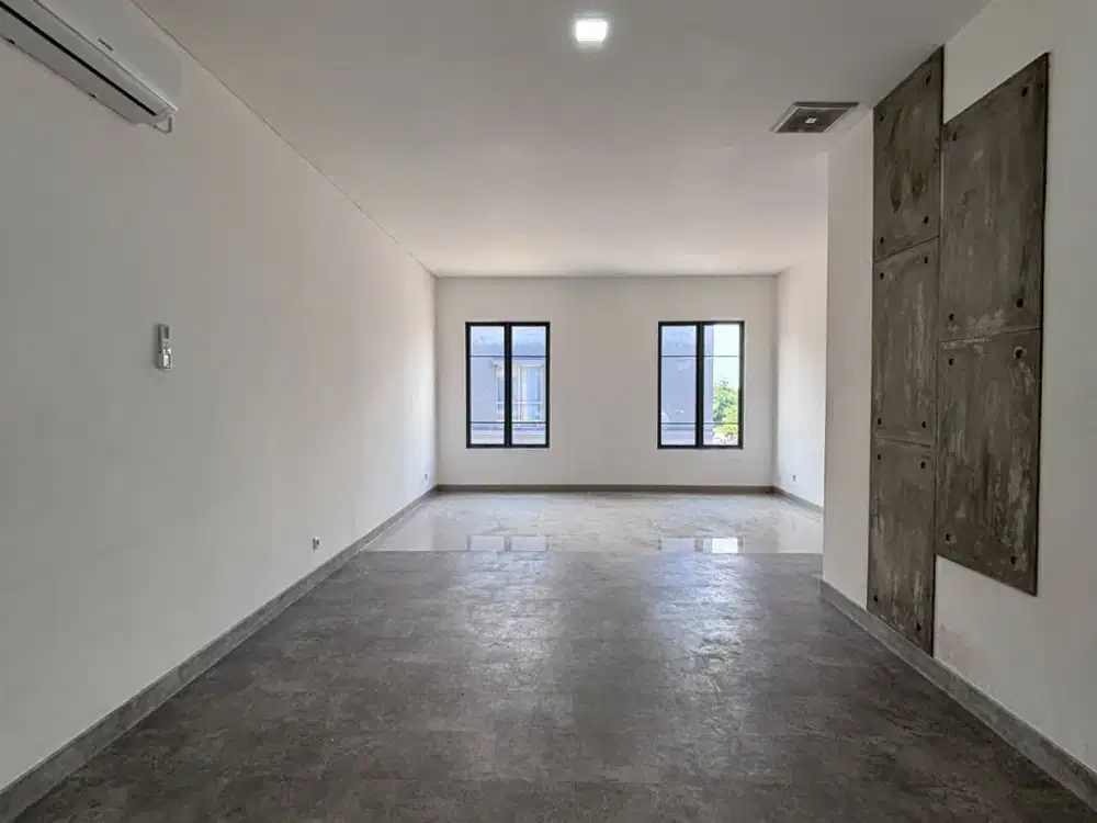 Ruko 2 Lantai di kawasan Kuliner Ramai Ruko Maggiore Grande Gading Serpong