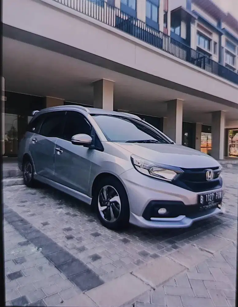 Honda mobilio rs 2017