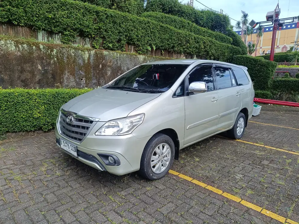 Toyota Kijang Innova 2014 Bensin