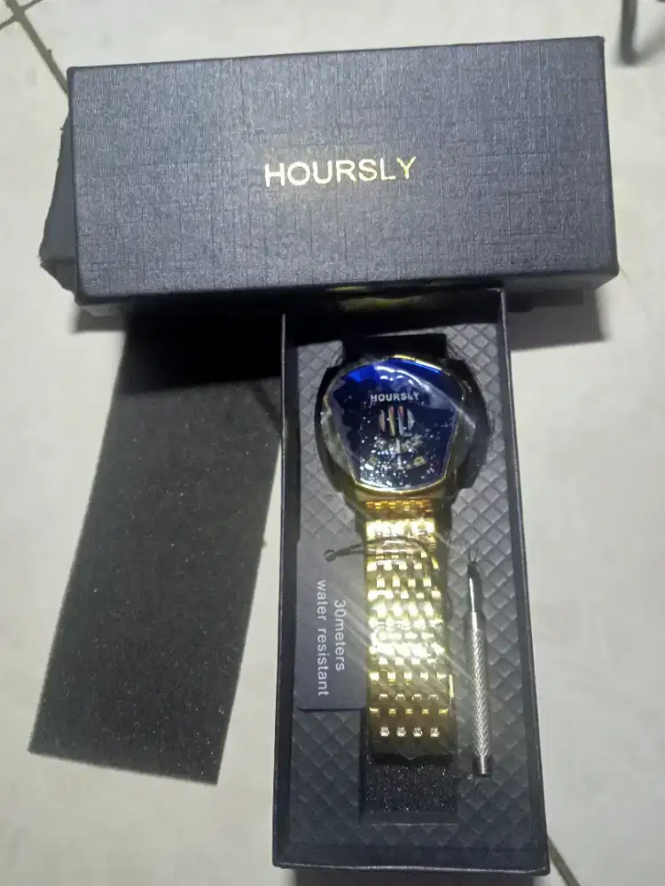 Jamtangan pria hoursly