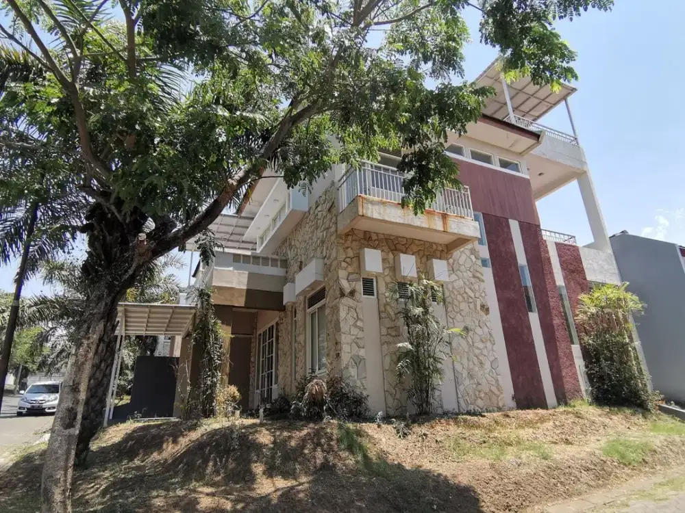 Dijual Villa Hook Minimalis  Terawat Siap Huni View Terbaik Kota Batu Udara Sejuk Lokasi Strategis Dekat Museum Angkut di Pesanggrahan Kusuma Batu