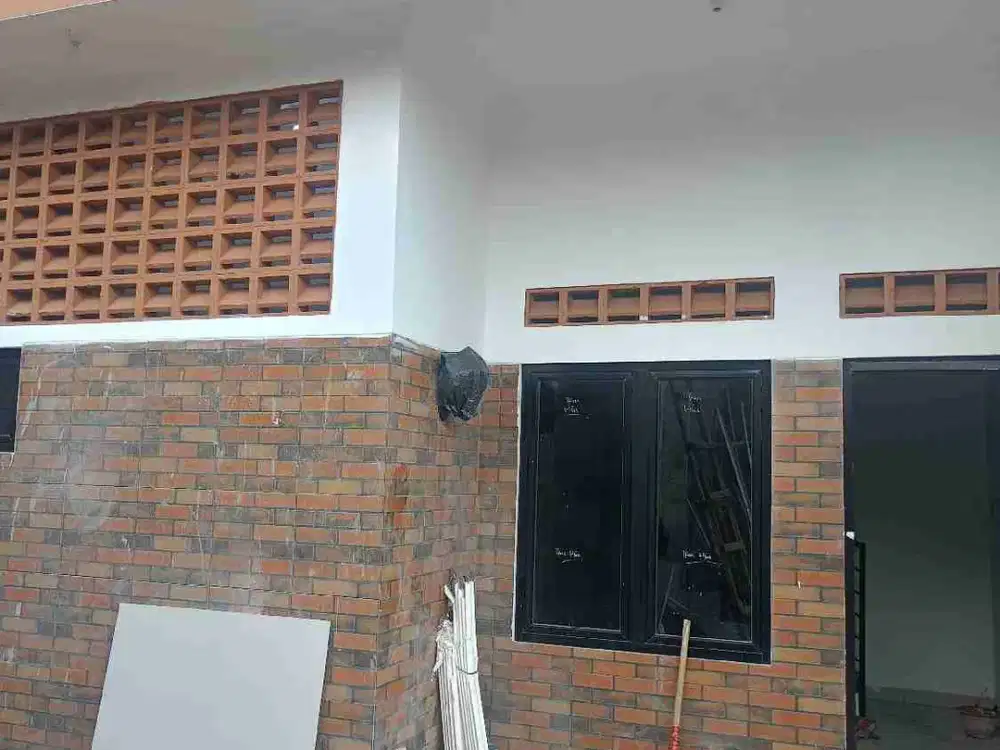 rumah siap huni akses mobil di batu ampar Kramat jati jakarta