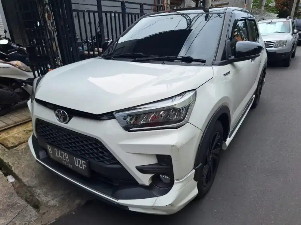 DI Jual Raize 1.0 Turbo GR Two tone colour