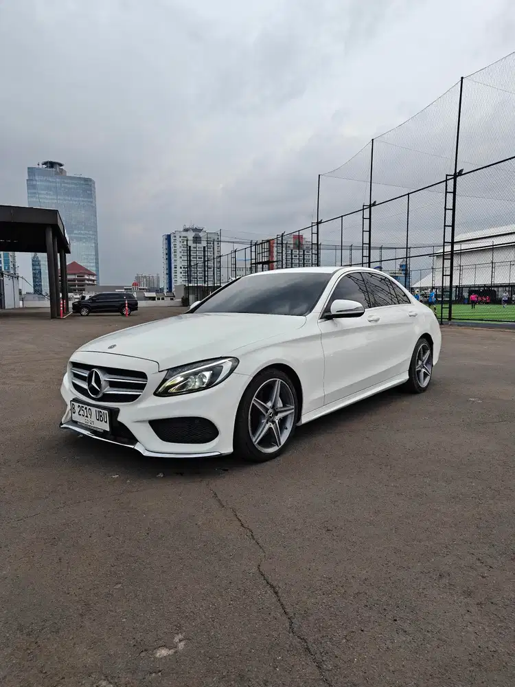 Mercedes-Benz C200 2018 Bensin