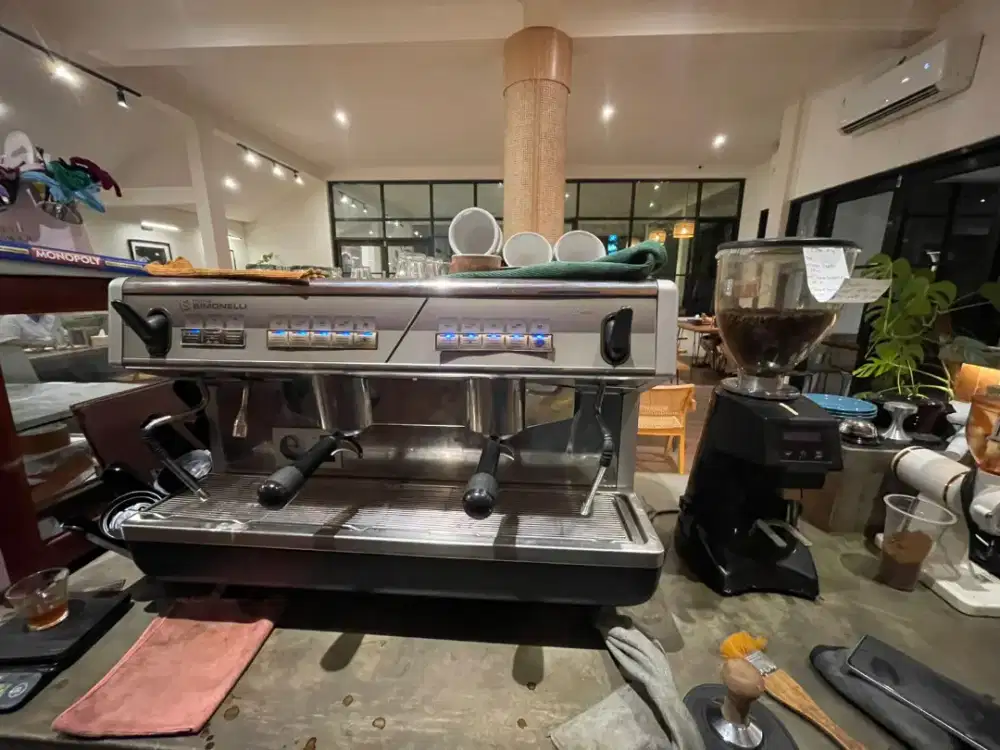 DIJUAL PAKET MESIN ESPRESSO NUOVA SIMONELLI APPIA + GRINDER SIAP PAKAI