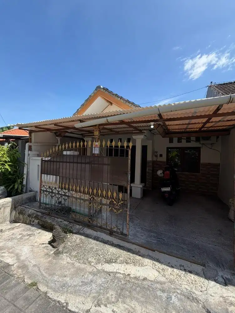 Dikontrakkan / Disewakan Rumah Canggu ( Nego )