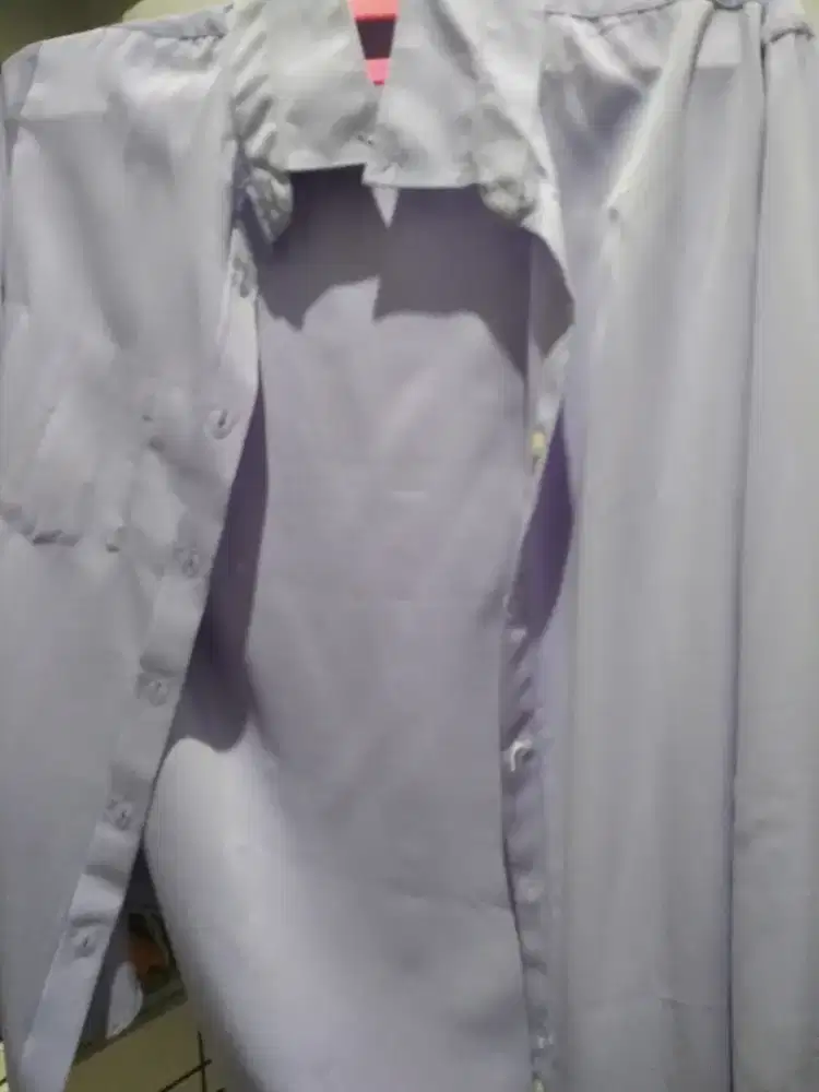 Baju kemeja ukuran L
