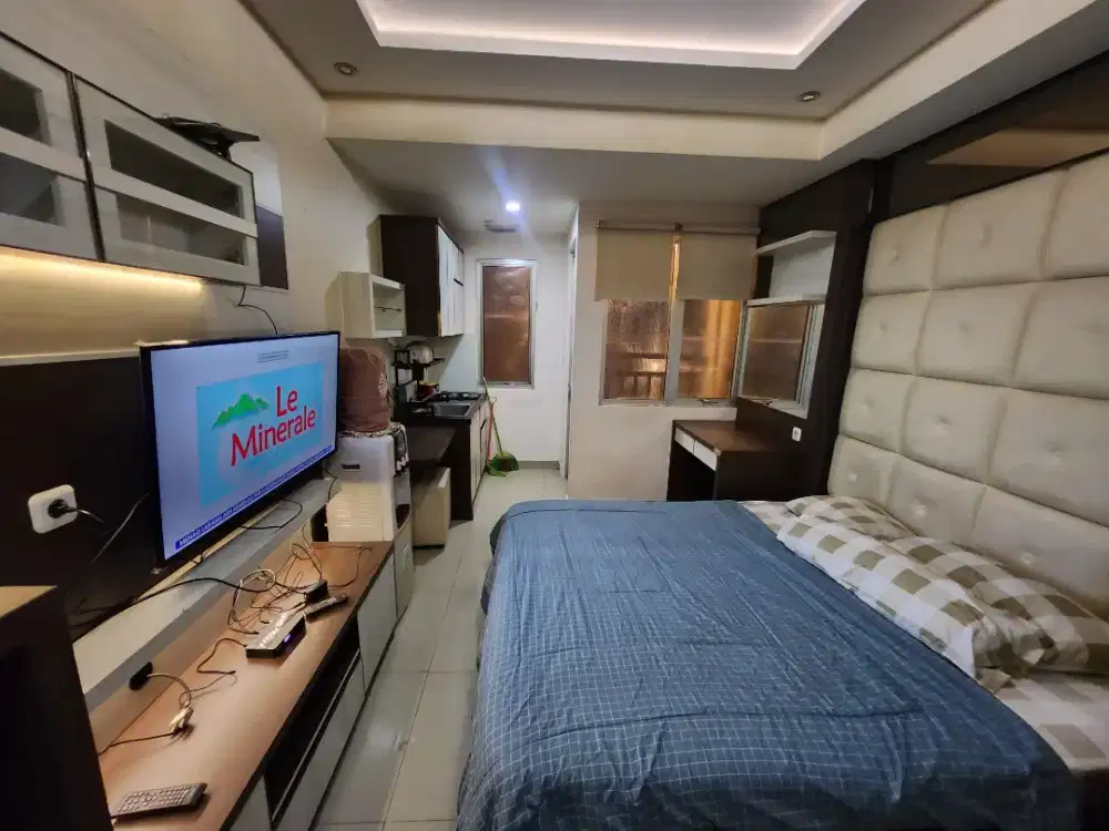 DI SEWAKAN STUDIO APARTEMEN SUDIRMAN SUITES