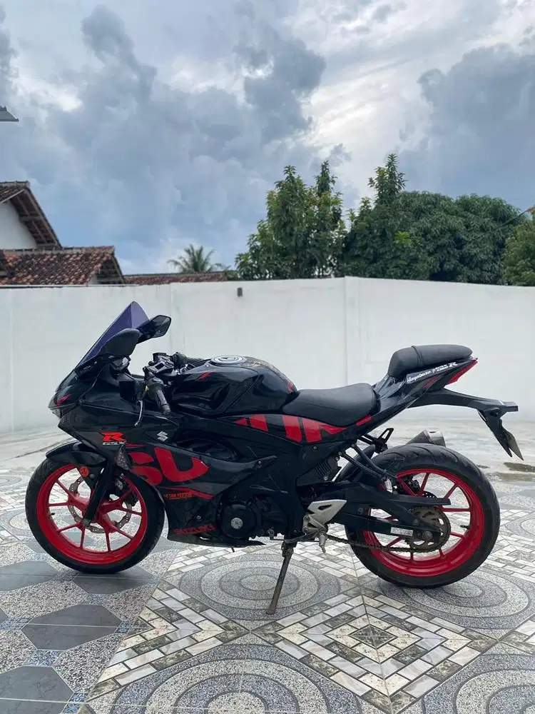 Gsx 150 ,2018 ss lengkap plat sebrang