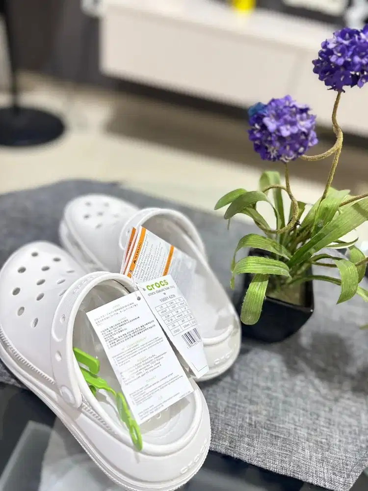 Sendal Sepatu  Crocs Classic Bae Clog